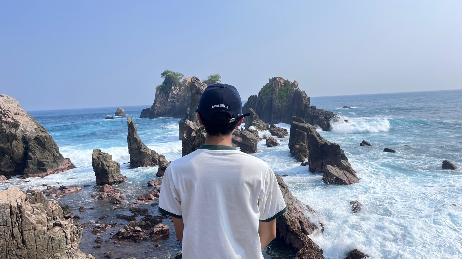 Panorama Pantai Gigi Hiu