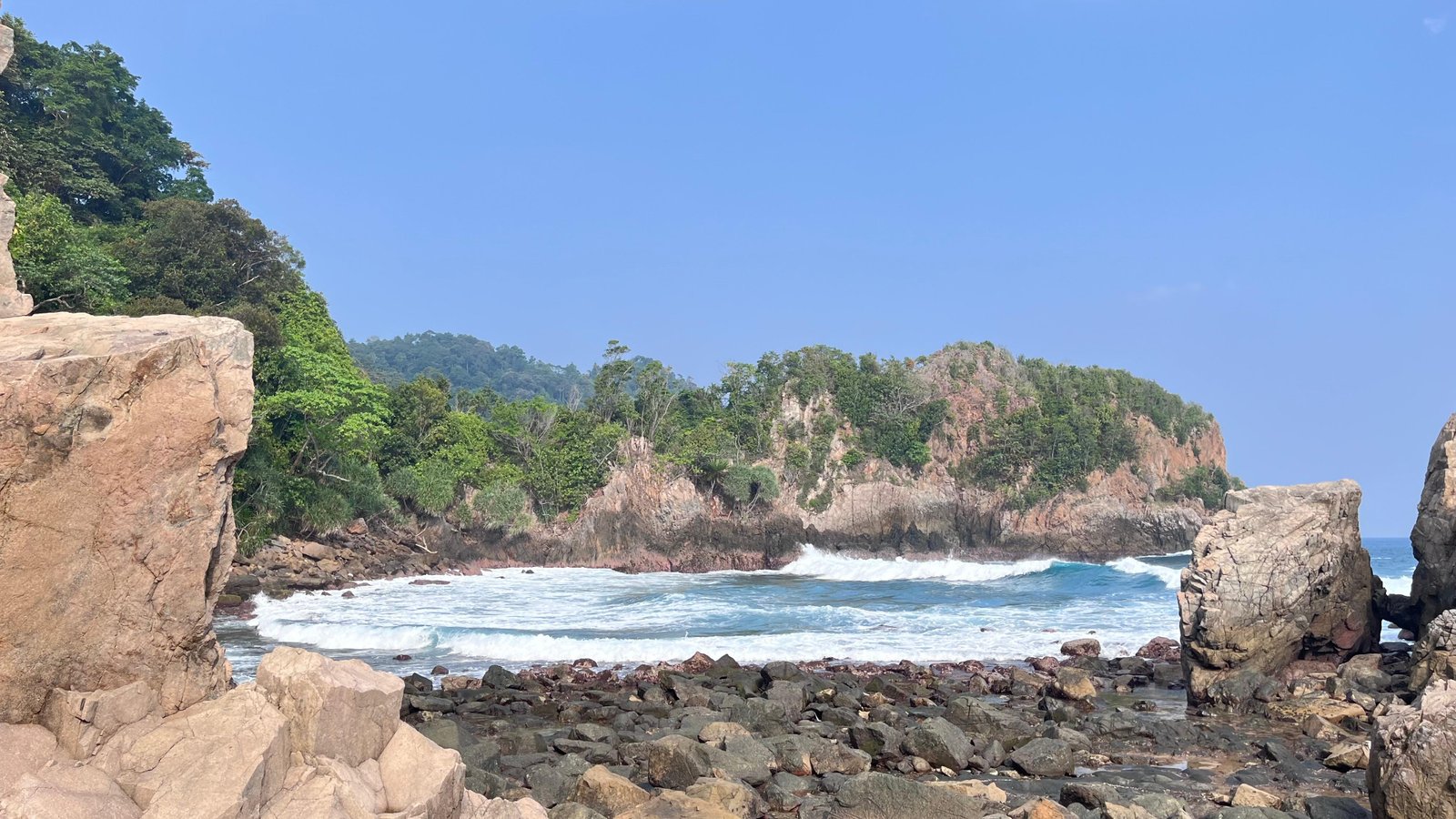 Pemandangan Laguna Gayau